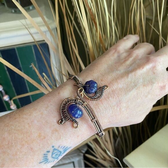 Lapis Lazuli Copper Wire Wrapped Ajustable Cuff Bracelet - Picture 3 of 6
